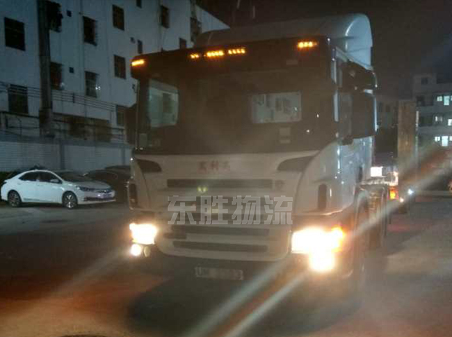 小轎車托運到香港，轎車運輸香港案例圖